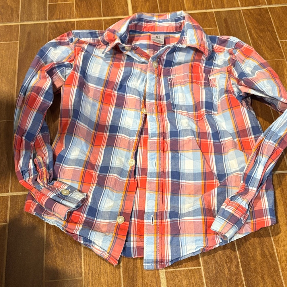 🌈4/$25🌈 Carters Blue and Red Plaid Button Down Shirt